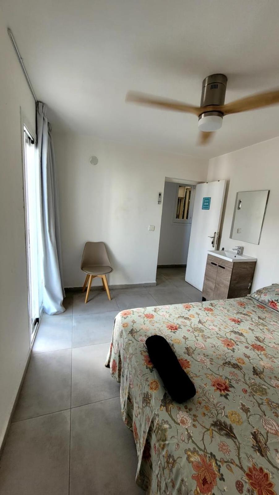 Cisne By Nest Hostel Sant Antoni de Portmany Extérieur photo