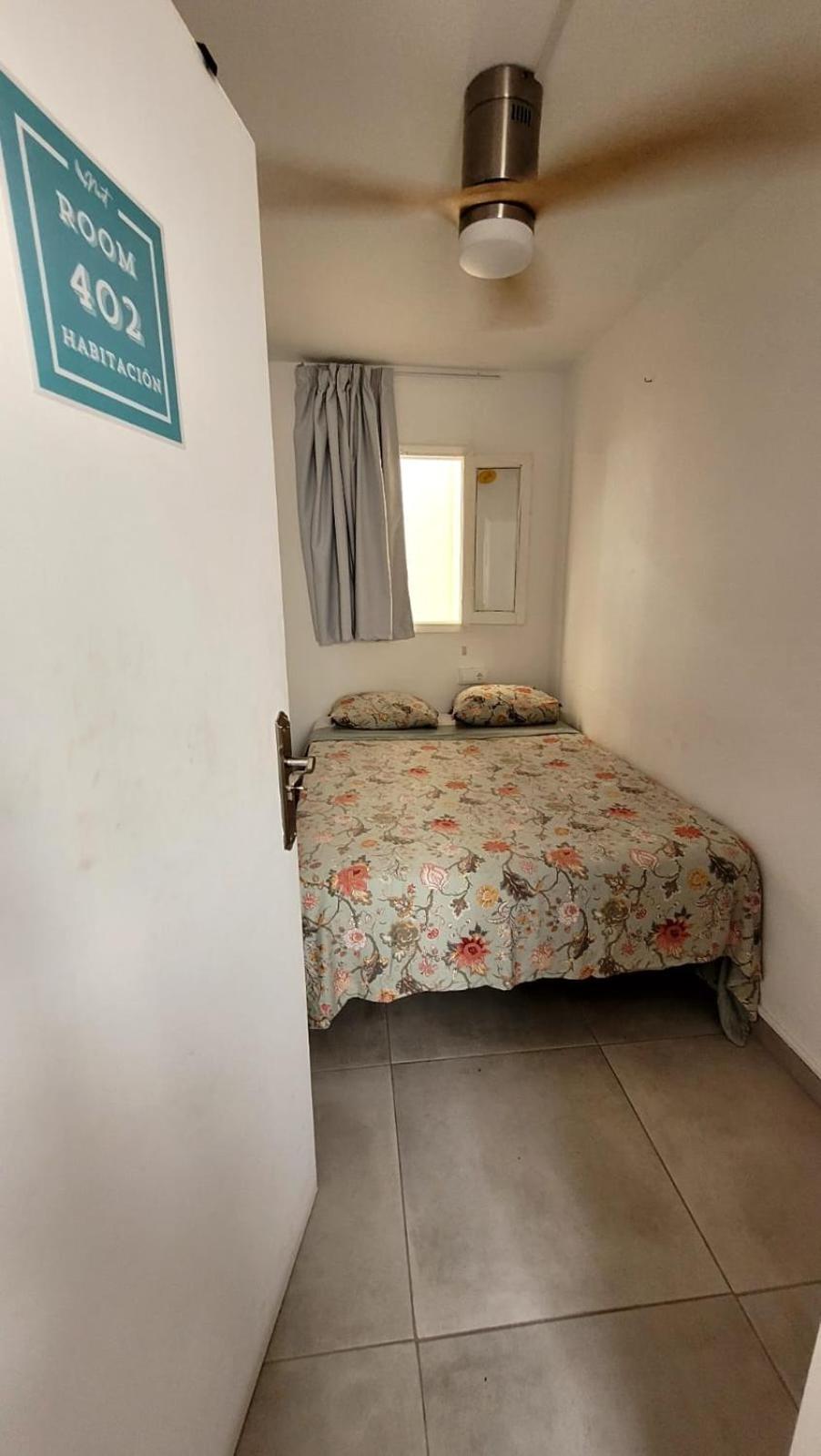 Cisne By Nest Hostel Sant Antoni de Portmany Extérieur photo